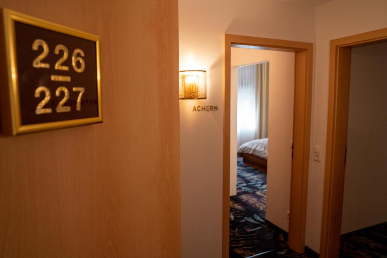 Hotel Etol บาเดน-บาเดน ภายนอก รูปภาพ