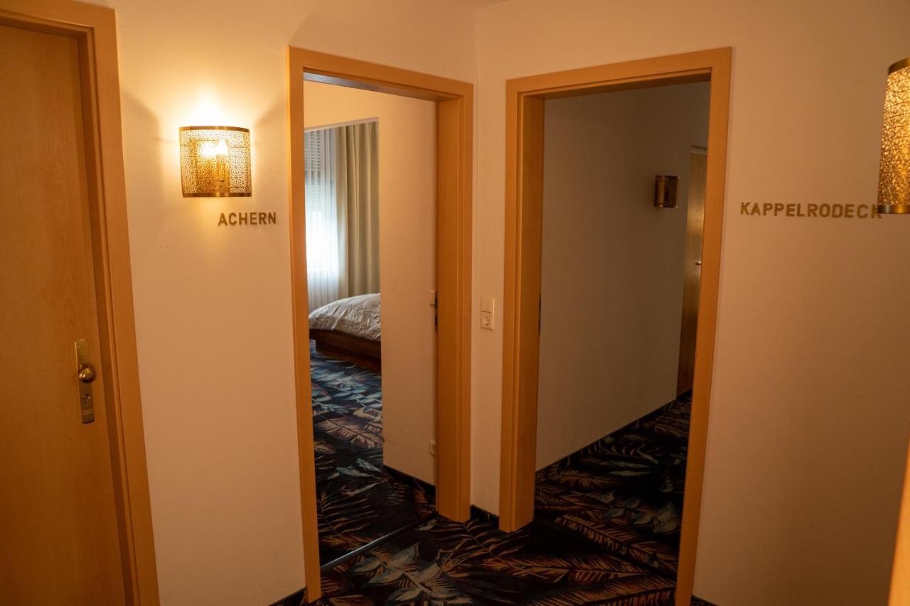 Hotel Etol บาเดน-บาเดน ภายนอก รูปภาพ
