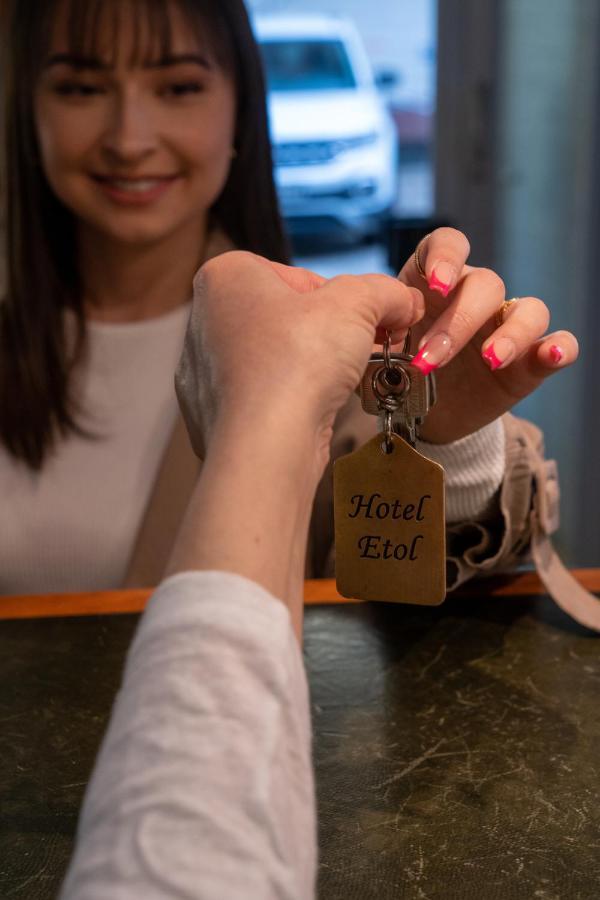Hotel Etol บาเดน-บาเดน ภายนอก รูปภาพ