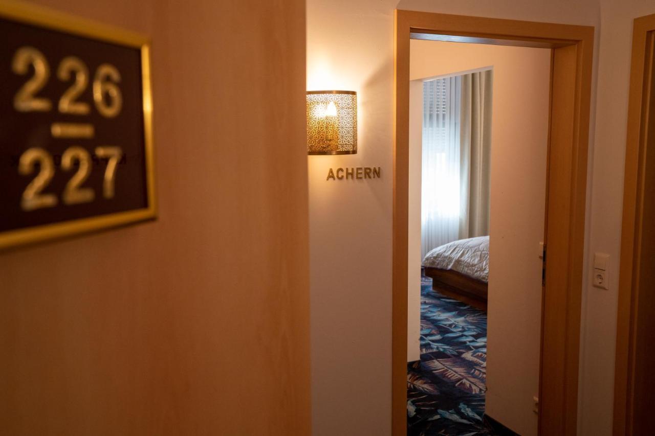 Hotel Etol บาเดน-บาเดน ภายนอก รูปภาพ
